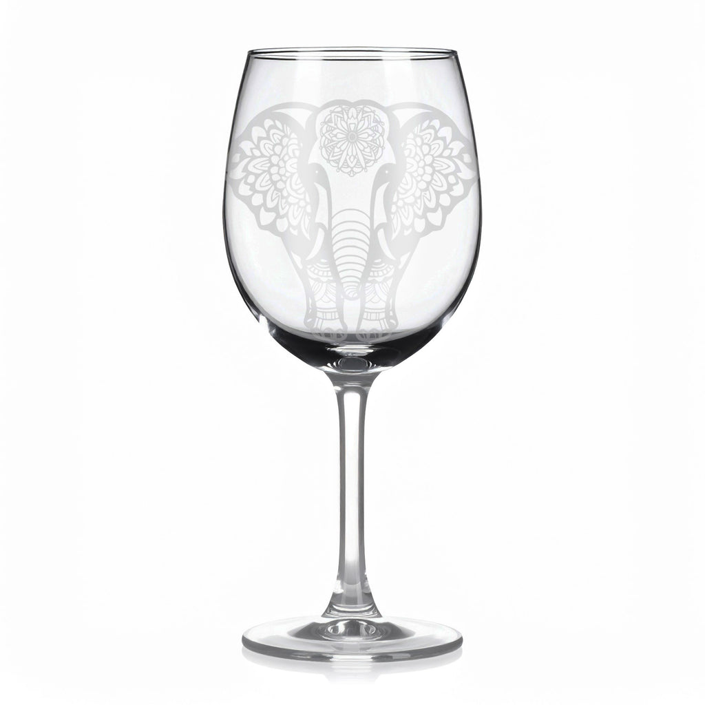Sklenice na víno s gravírováním mandaly slona II – Moudrost a harmonie