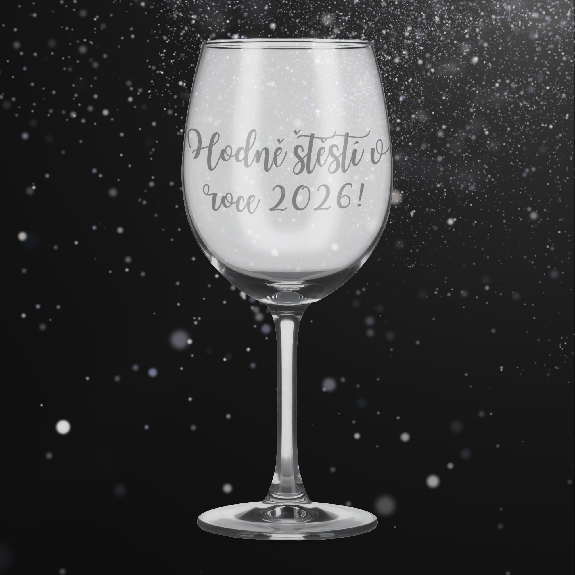 Sklenice na víno s gravírovaným textem Hodně štěstí v roce 2026!