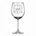 Vínová sklenka s gravírovým textem - Sip back and relax