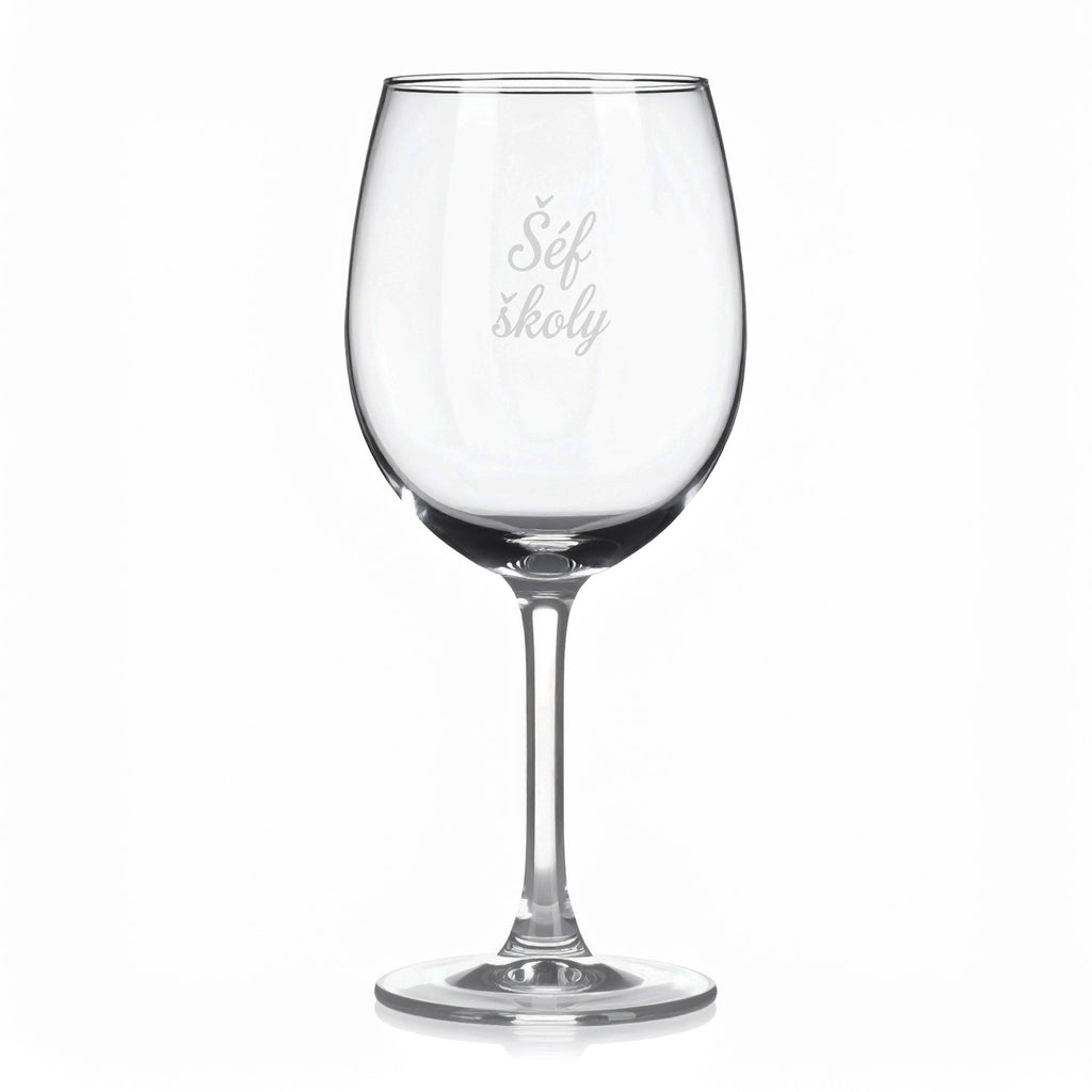 Sklenice na víno s gravírovaným textem „Šéf školy“