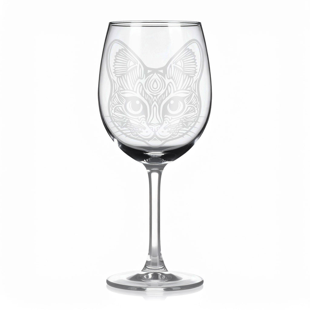 Sklenice na víno s gravírováním mandaly kočky II – Půvab a lehkost
