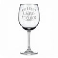Vínová sklenka s gravírovým textem - Oh look! Wine o'clock