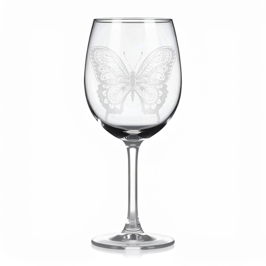 Sklenice na víno s gravírováním mandaly motýla – Proměna a lehkost