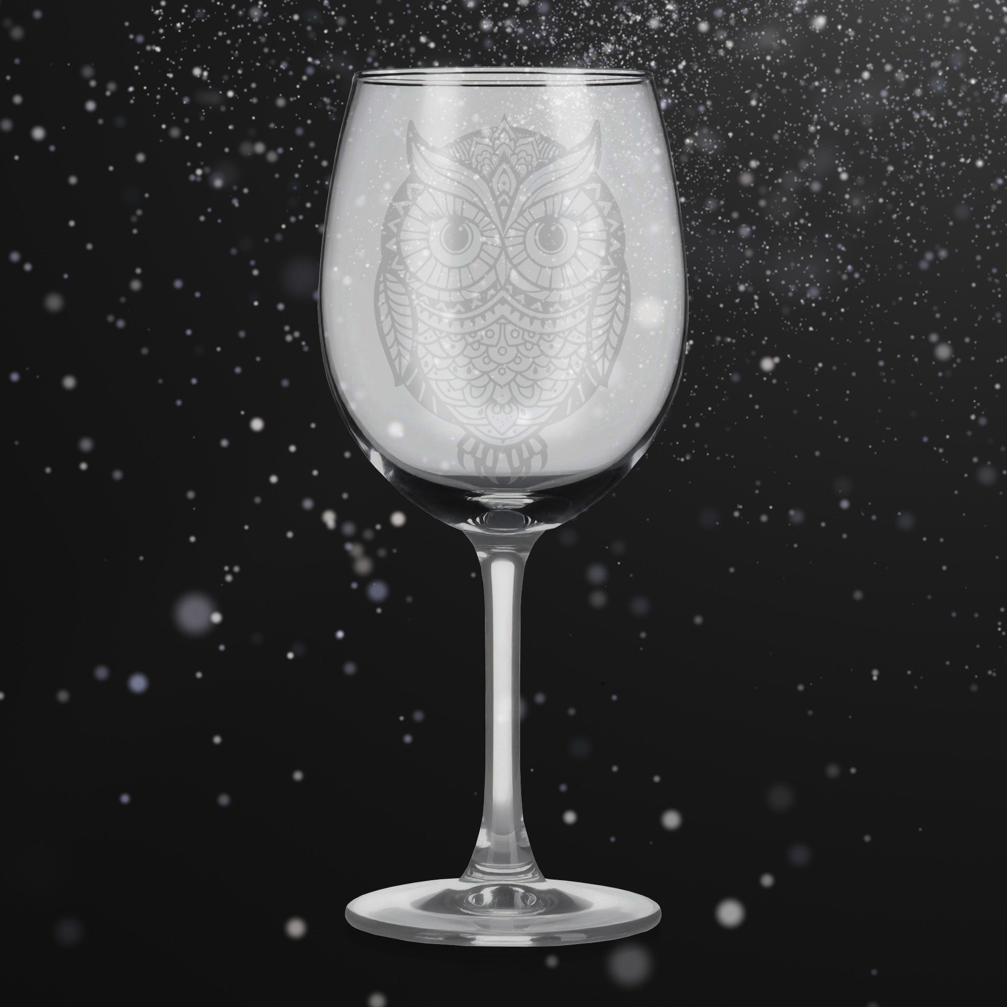 Sklenice na víno s gravírováním mandaly sovy – Moudrost noci