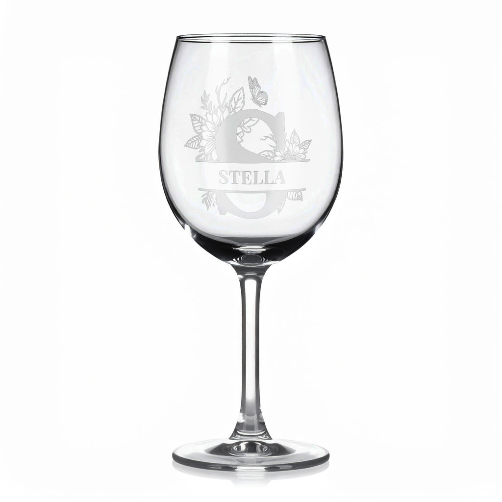 Vínová sklenka s gravírovaným jménem – STELLA